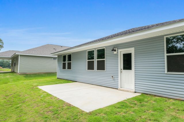 34 Aurora Cir, Fayetteville, TN 37334