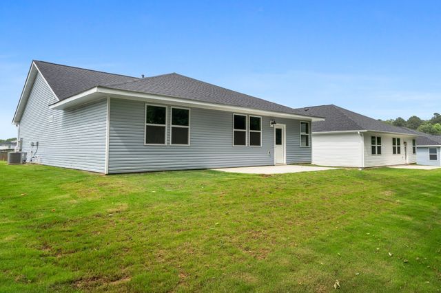 34 Aurora Cir, Fayetteville, TN 37334