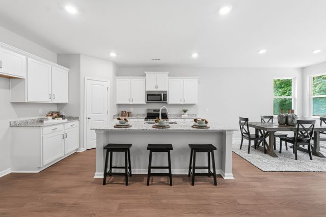34 Aurora Cir, Fayetteville, TN 37334