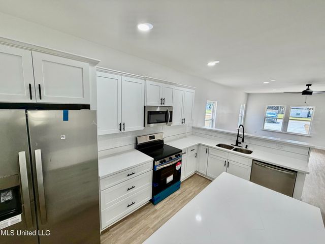 3419 Raintree Drive, Gautier, MS 39553