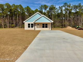 3419 Raintree Drive, Gautier, MS 39553