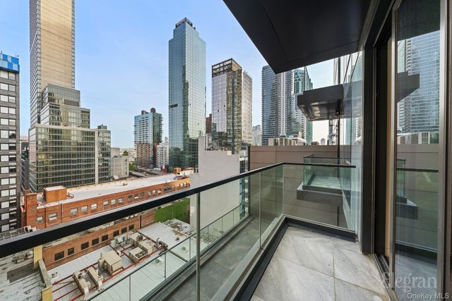 4262 Hunter Street 11A, Long Island City, NY 11101