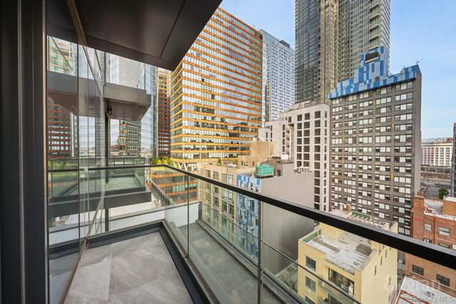 4262 Hunter Street 11A, Long Island City, NY 11101