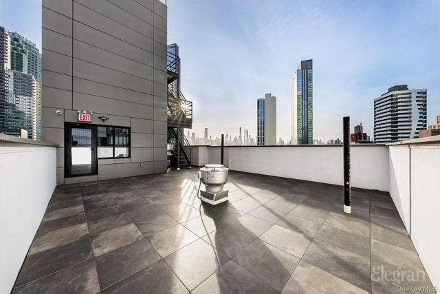 4262 Hunter Street 11A, Long Island City, NY 11101