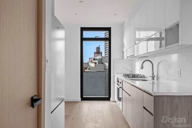 4262 Hunter Street 11A, Long Island City, NY 11101