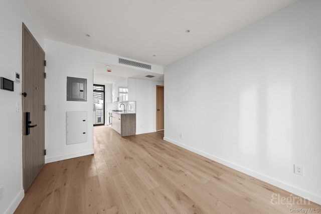 4262 Hunter Street 11A, Long Island City, NY 11101