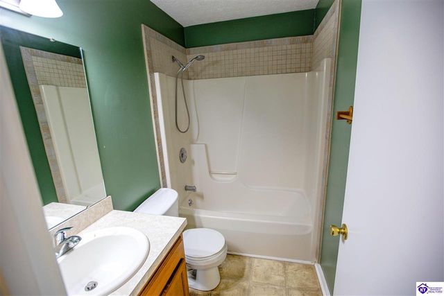 211 Bishop Lane, Elizabethtown, KY 42701