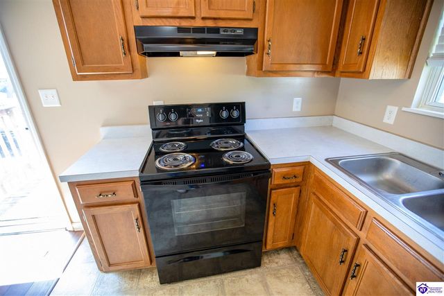 211 Bishop Lane, Elizabethtown, KY 42701
