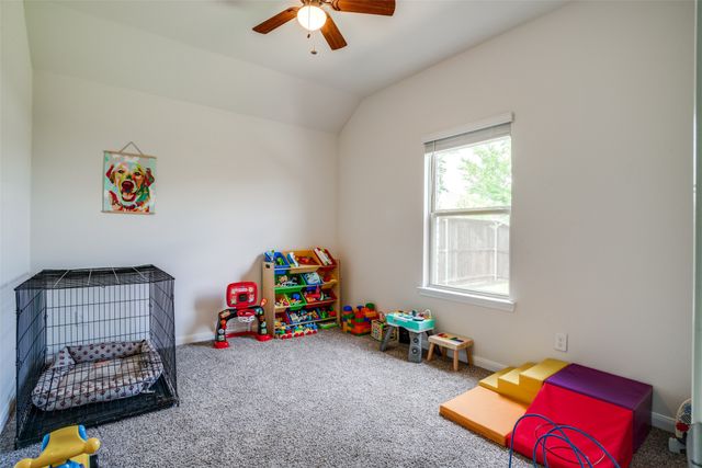 3916 Oak Creek Circle, Denison, TX 75020