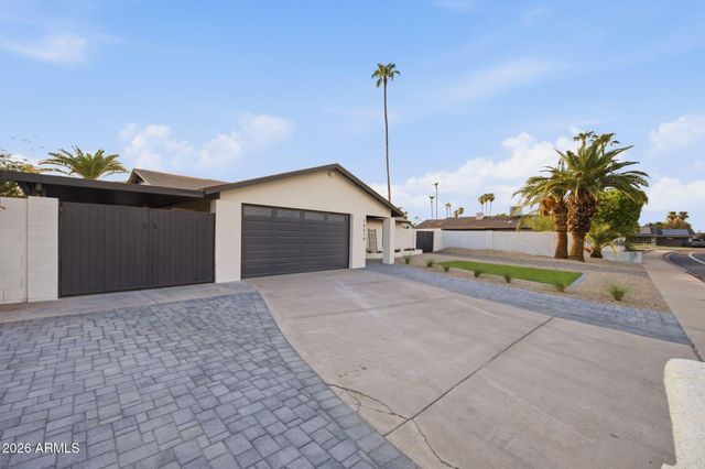 10618 N 27TH Street, Phoenix, AZ 85028