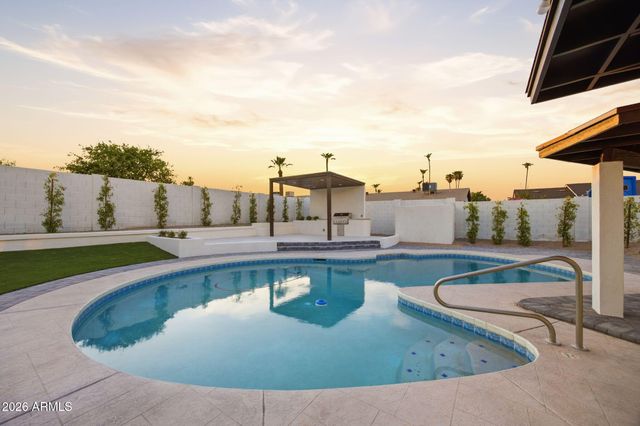 10618 N 27TH Street, Phoenix, AZ 85028