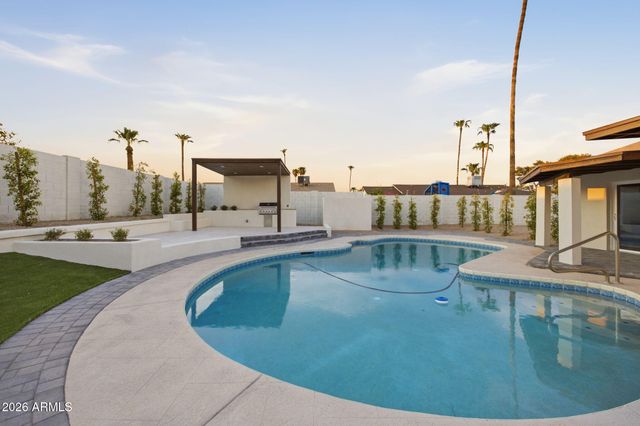 10618 N 27TH Street, Phoenix, AZ 85028
