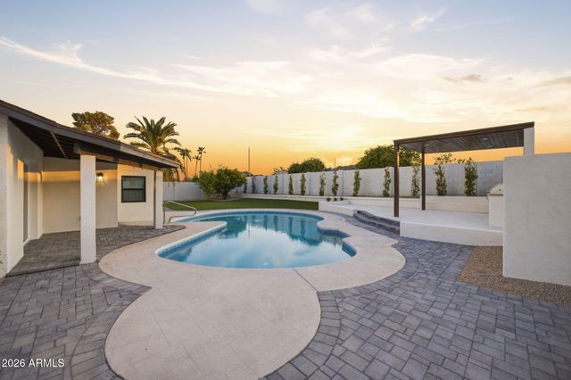 10618 N 27TH Street, Phoenix, AZ 85028