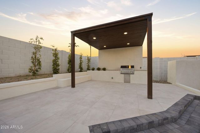 10618 N 27TH Street, Phoenix, AZ 85028