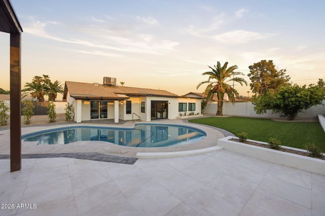 10618 N 27TH Street, Phoenix, AZ 85028