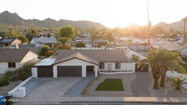10618 N 27TH Street, Phoenix, AZ 85028