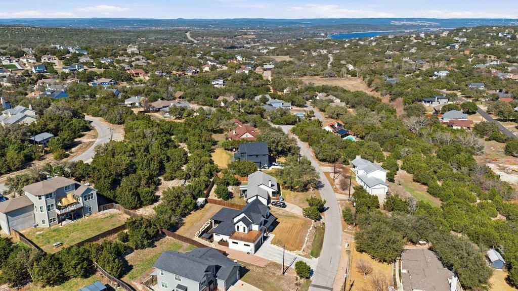 708 Newport DR, Spicewood, TX 78669