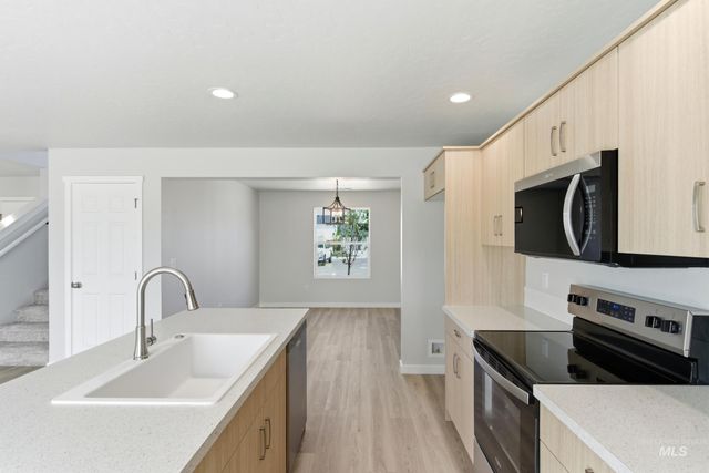 13721 Redway Ct, Caldwell, ID 83607