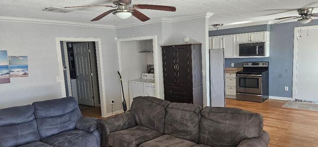 3619 Barracuda, Crystal Beach, TX 77650