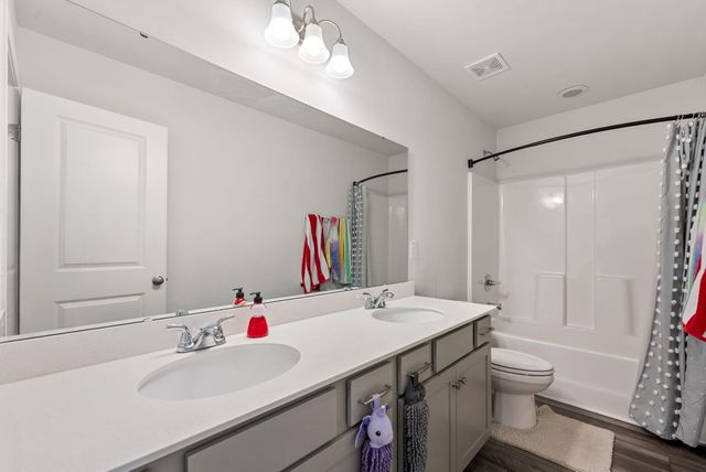 212 Torslanda Lane, Summerville, SC 29486