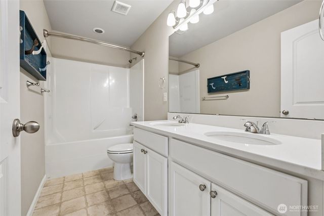 19617 136th Street Ct E, Bonney Lake, WA 98391
