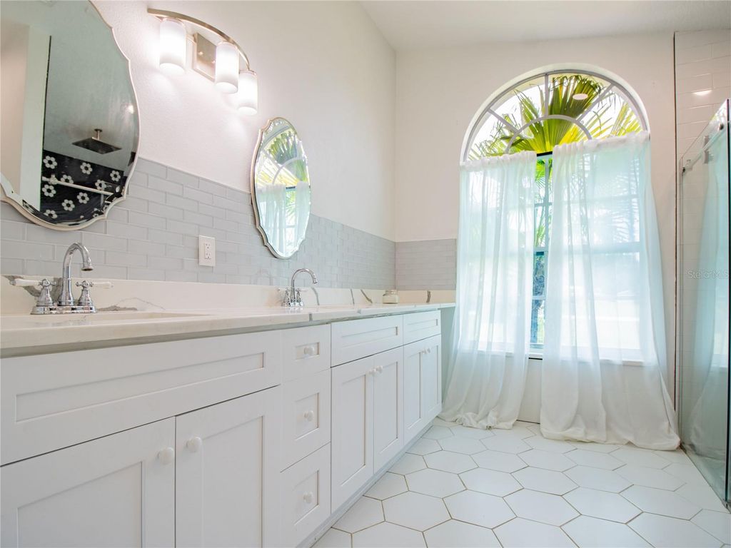 Image 35 of property listing at 31439 STIRRUP LANE, Wesley Chapel, FL 33543
