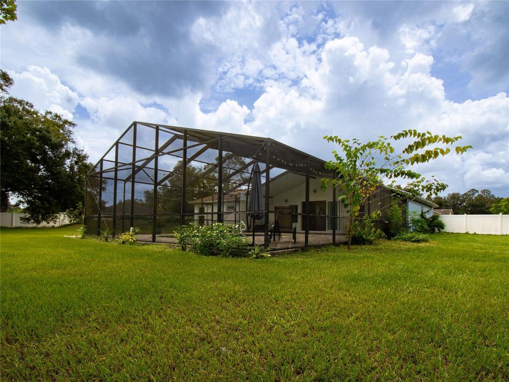 Image 40 of property listing at 31439 STIRRUP LANE, Wesley Chapel, FL 33543