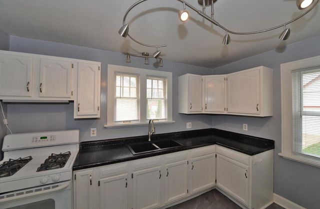 2906 Green STREET, Racine, WI 53402