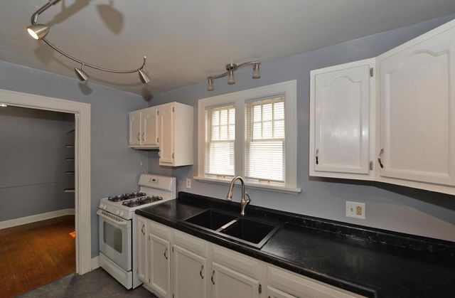2906 Green STREET, Racine, WI 53402