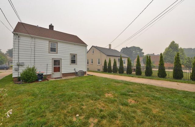 2906 Green STREET, Racine, WI 53402