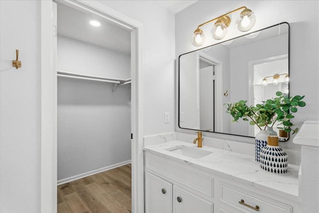 6209 Sun Vista DR, Austin, TX 78749