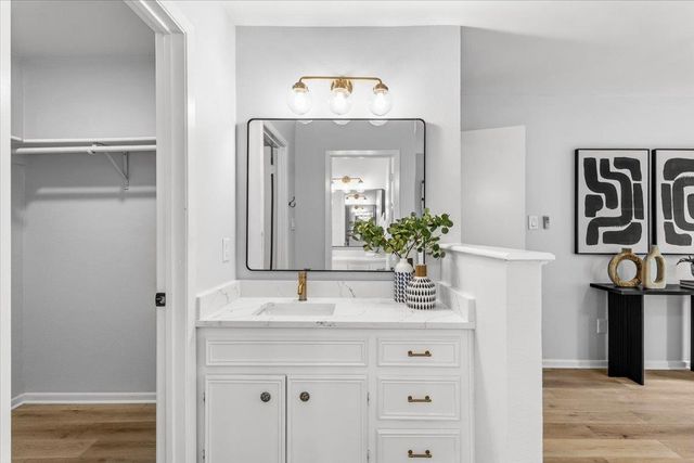 6209 Sun Vista DR, Austin, TX 78749