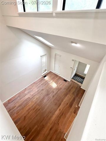 799 Emmons Avenue, Birmingham, MI 48009