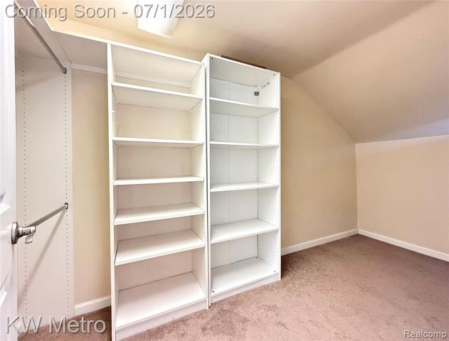799 Emmons Avenue, Birmingham, MI 48009