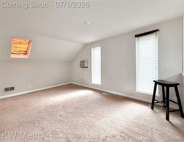 799 Emmons Avenue, Birmingham, MI 48009