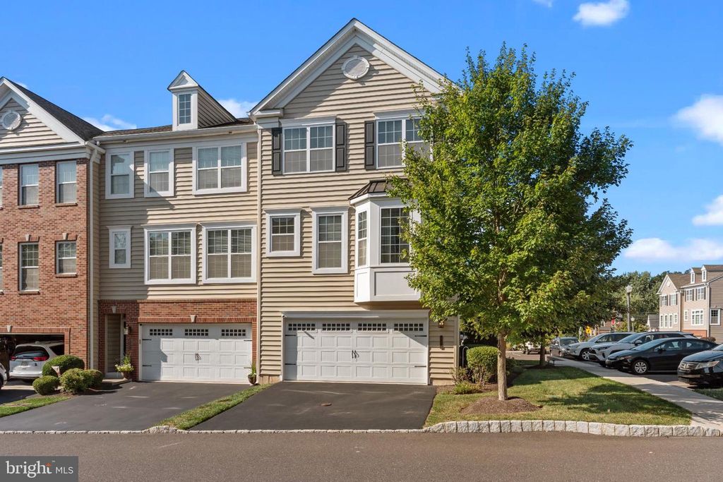 406 COPE CT, Sellersville, PA 18960