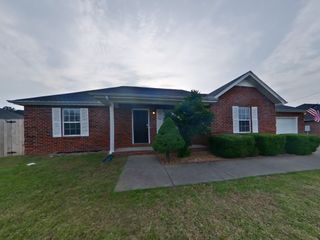 5004 Roberta Pl, Smyrna, TN 37167