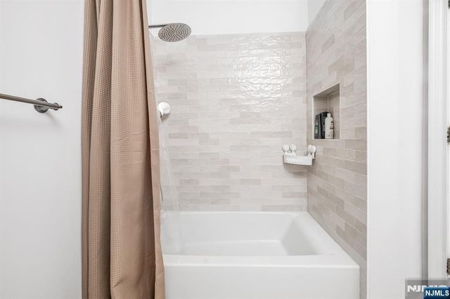 22 Ave At Port Imperial 403, West New York, NJ 07093