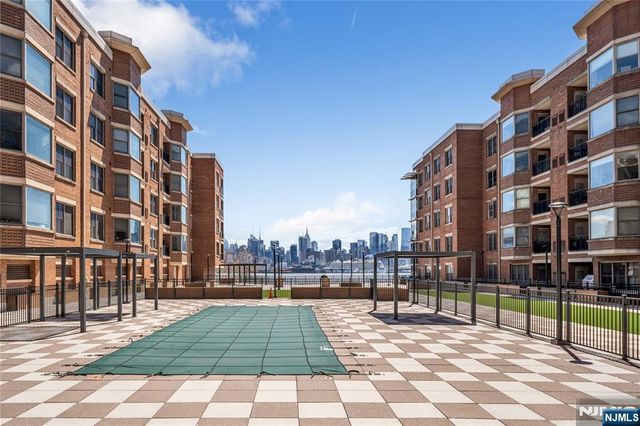 22 Ave At Port Imperial 403, West New York, NJ 07093