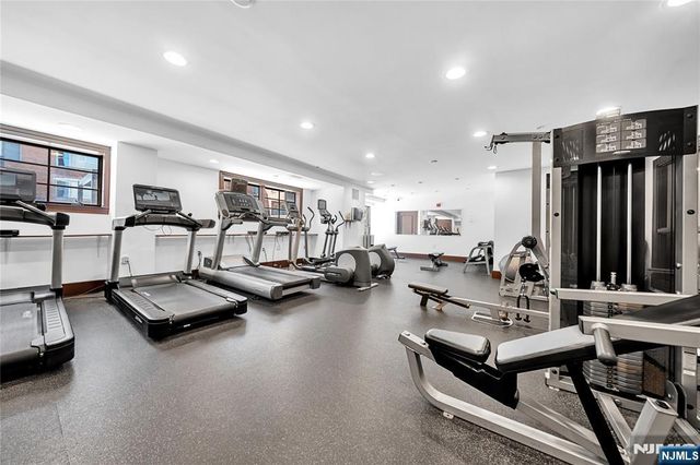 22 Ave At Port Imperial 403, West New York, NJ 07093