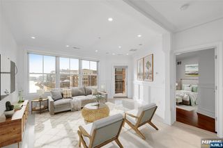 22 Ave At Port Imperial 403, West New York, NJ 07093