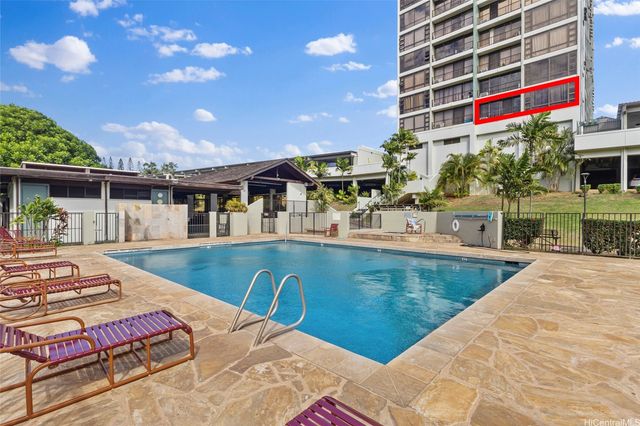 98-402 Koauka Loop 202, Aiea, HI 96701