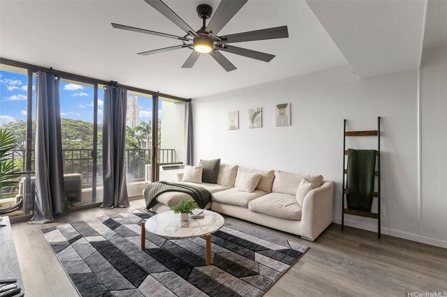 98-402 Koauka Loop 202, Aiea, HI 96701