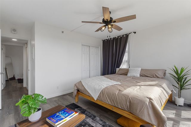 98-402 Koauka Loop 202, Aiea, HI 96701