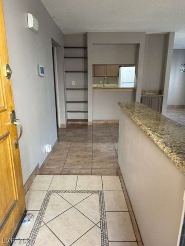 4083 Nook Way C, Las Vegas, NV 89103