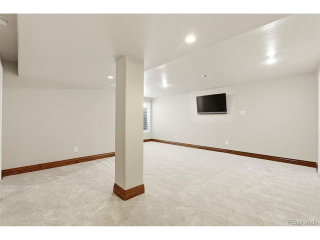 854 Ironspur Ct, Castle Rock, CO 80108
