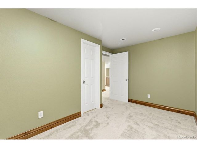 854 Ironspur Ct, Castle Rock, CO 80108