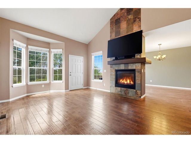 854 Ironspur Ct, Castle Rock, CO 80108