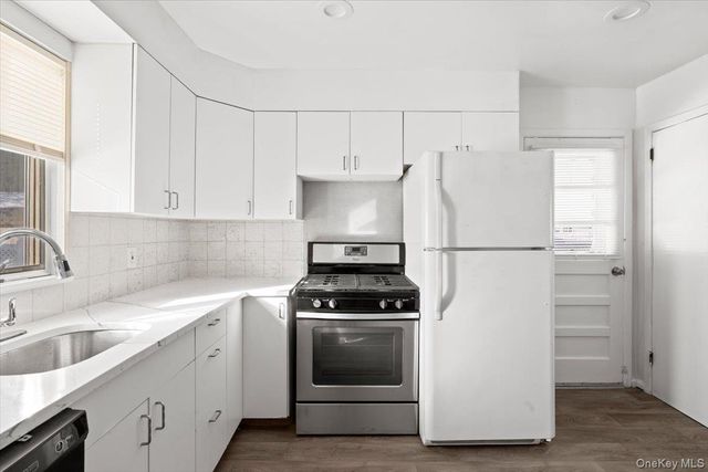 119 S 6th Street, Bethpage, NY 11714