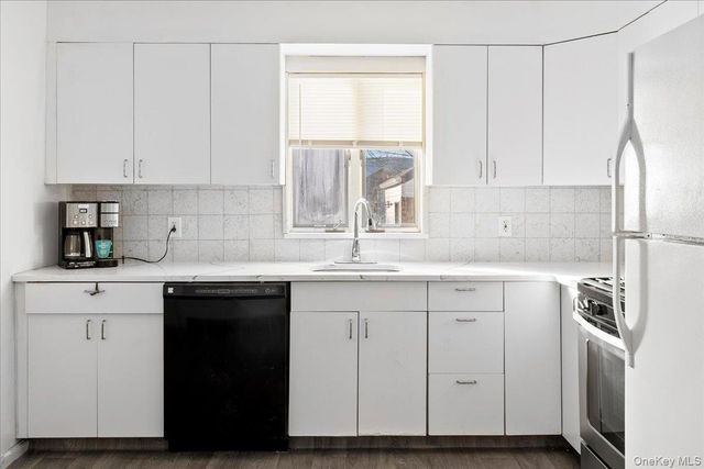 119 S 6th Street, Bethpage, NY 11714